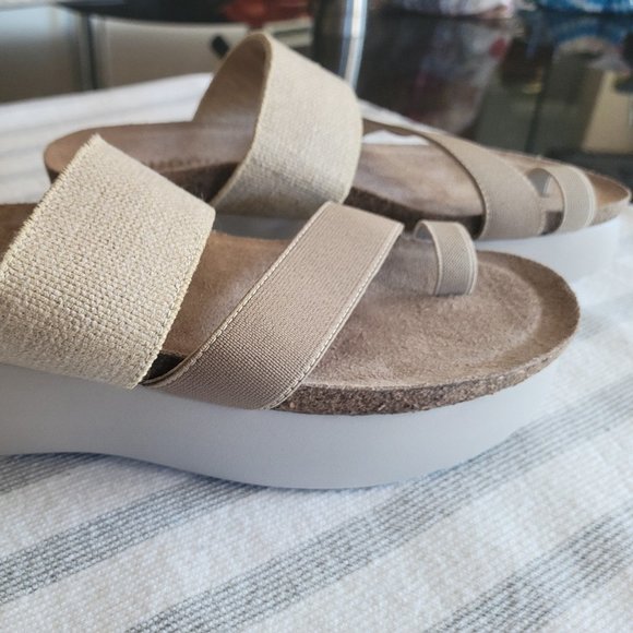 Munro Tan Sandals with Cushioned Footbed - Picture 9 of 14